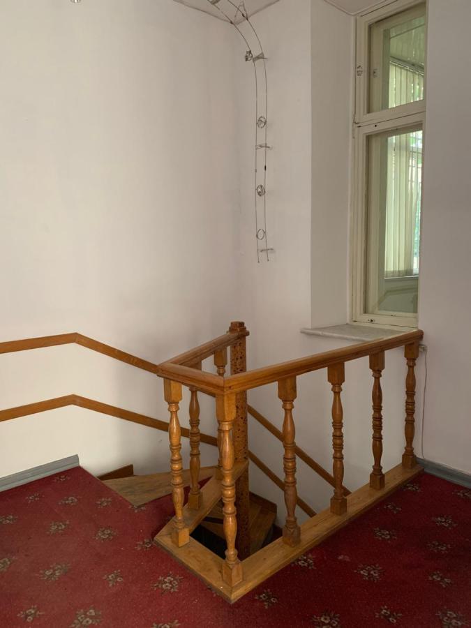 Uneed Sport Hostel Odessa Exterior photo